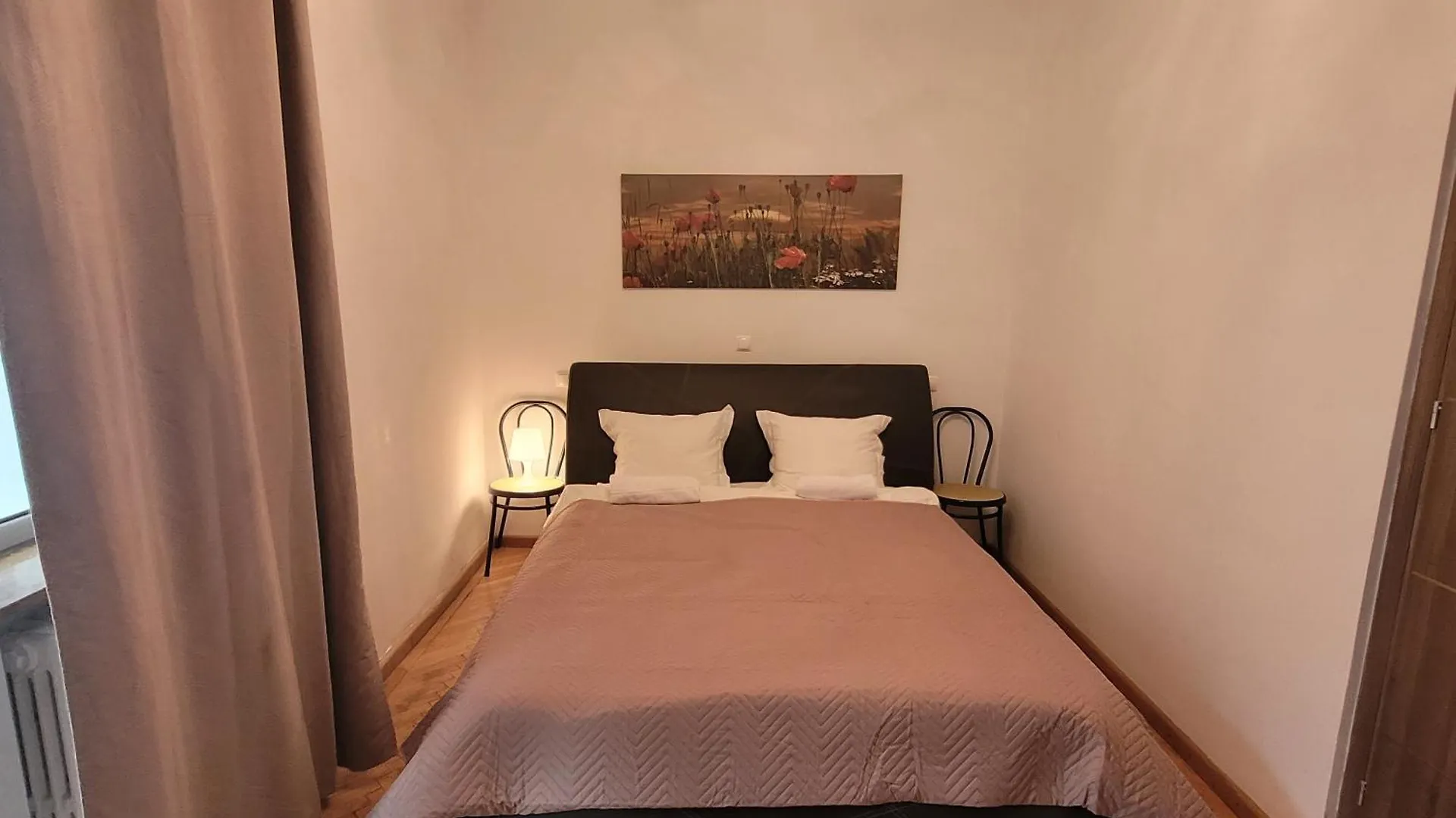 Anastasia Balcescu Apart 3 Self Check In Code From 2 Pm Studio With Kitchen location