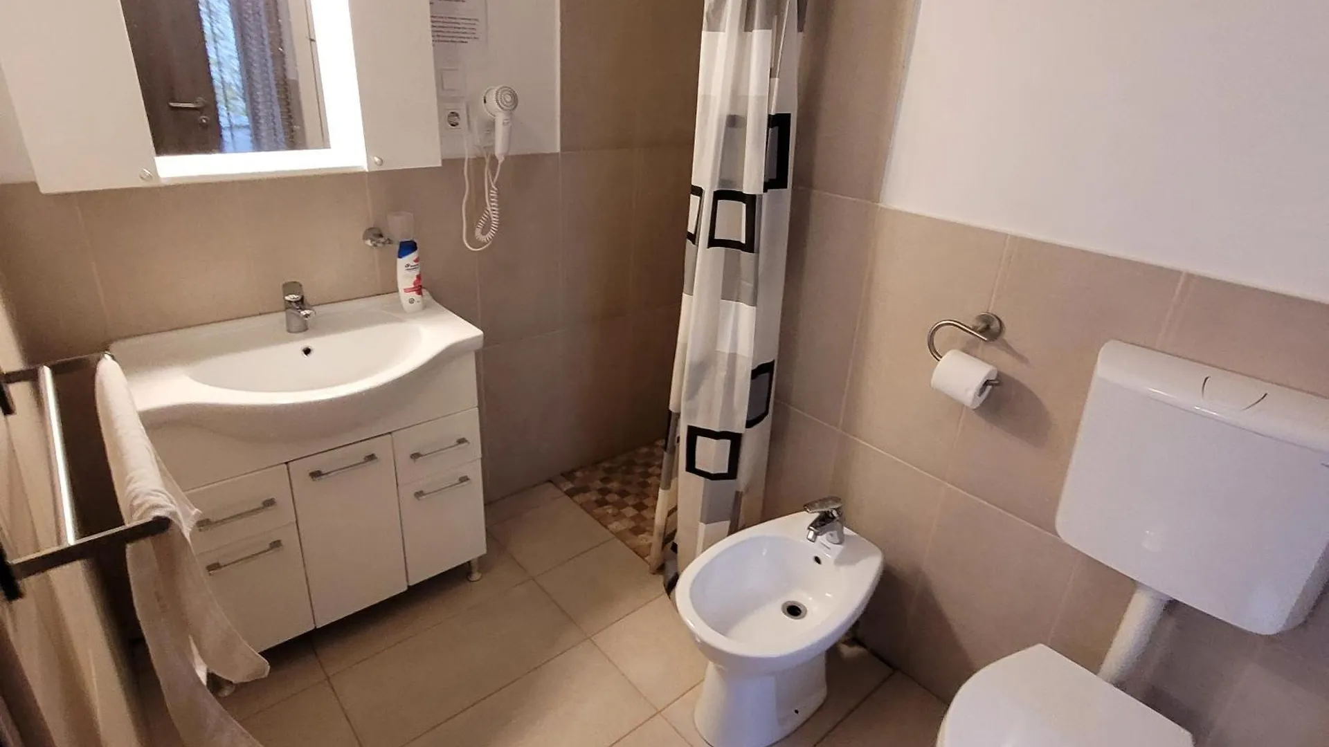 Anastasia Balcescu Apart 3 Self Check In Code From 2 Pm Studio With Kitchen Bucharest Aparthotel